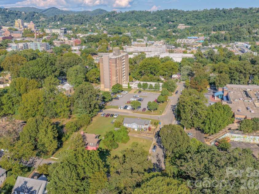 24 Timothy Street, Asheville, NC 28801.  MLS# CAR4412352, YatesRealty ID 49559. 