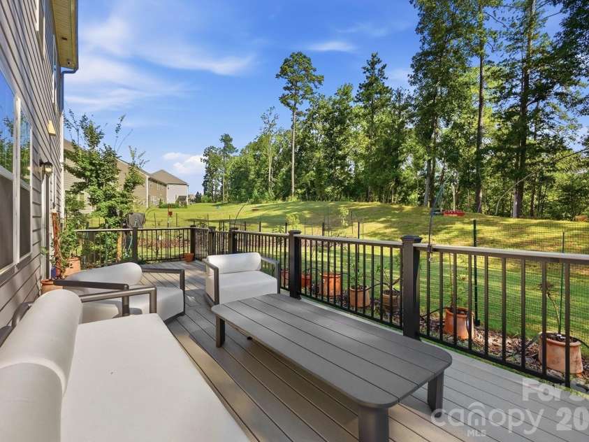17446 Chaco Lane, Charlotte, NC 28278.  MLS# CAR4422494, YatesRealty ID 49561. 