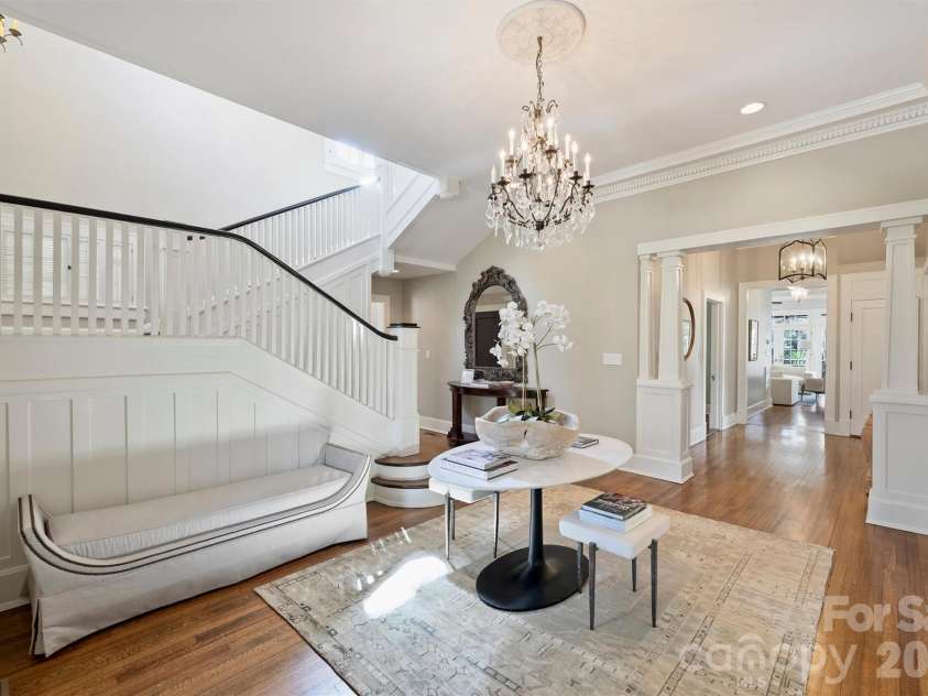 1136 Queens Road, Charlotte, NC 28207.  MLS# CAR4417695, YatesRealty ID 49563. 