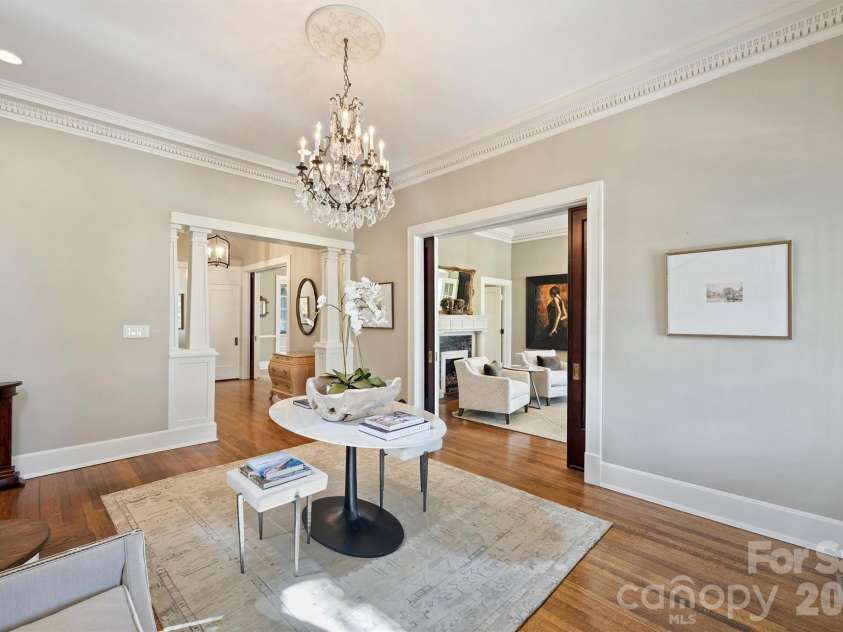 1136 Queens Road, Charlotte, NC 28207.  MLS# CAR4417695, YatesRealty ID 49563. 