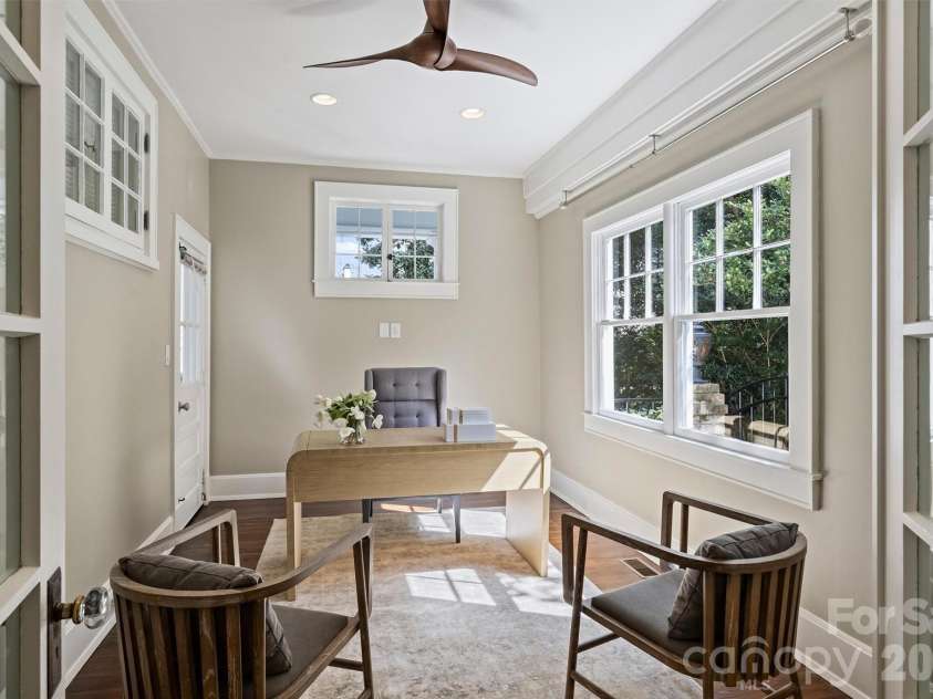 1136 Queens Road, Charlotte, NC 28207.  MLS# CAR4417695, YatesRealty ID 49563. 