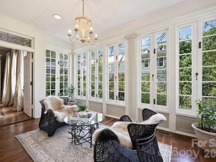 1136 Queens Road, Charlotte, NC 28207.  MLS# CAR4417695, YatesRealty ID 49563. 