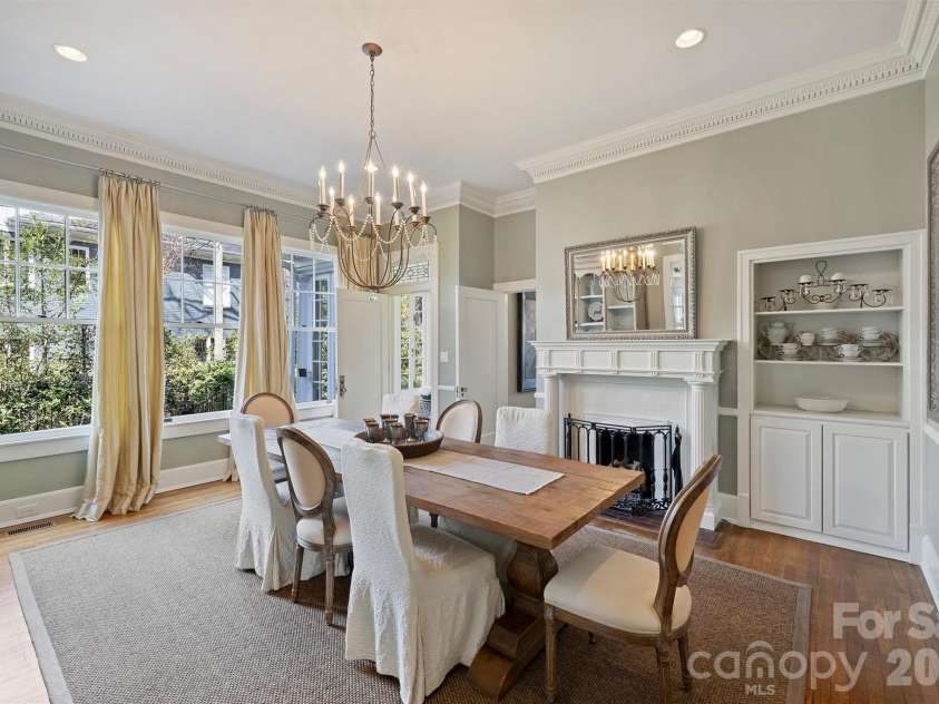 1136 Queens Road, Charlotte, NC 28207.  MLS# CAR4417695, YatesRealty ID 49563. 