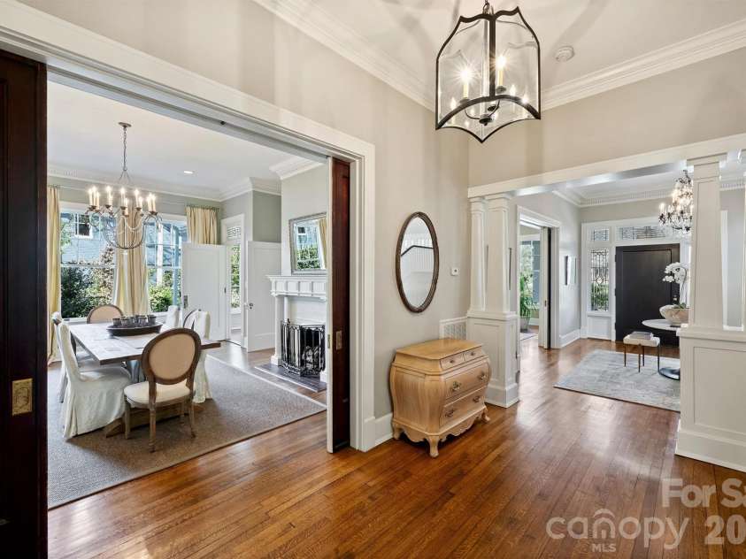 1136 Queens Road, Charlotte, NC 28207.  MLS# CAR4417695, YatesRealty ID 49563. 