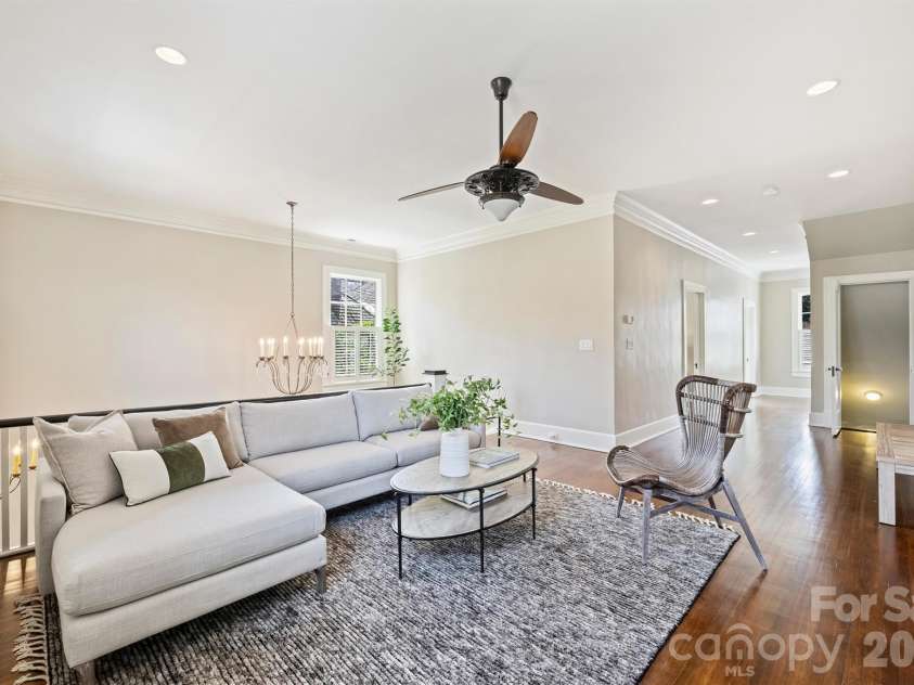 1136 Queens Road, Charlotte, NC 28207.  MLS# CAR4417695, YatesRealty ID 49563. 