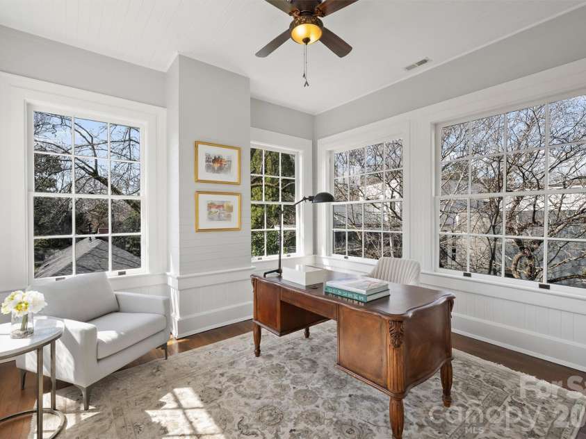 1136 Queens Road, Charlotte, NC 28207.  MLS# CAR4417695, YatesRealty ID 49563. 