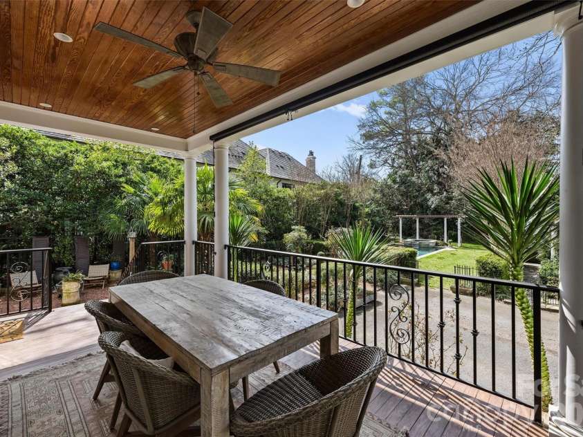 1136 Queens Road, Charlotte, NC 28207.  MLS# CAR4417695, YatesRealty ID 49563. 