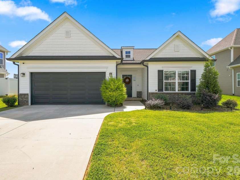 232 Pinnacle Crossing, Shelby, NC 28152.  MLS# CAR4419803, YatesRealty ID 49565. 
