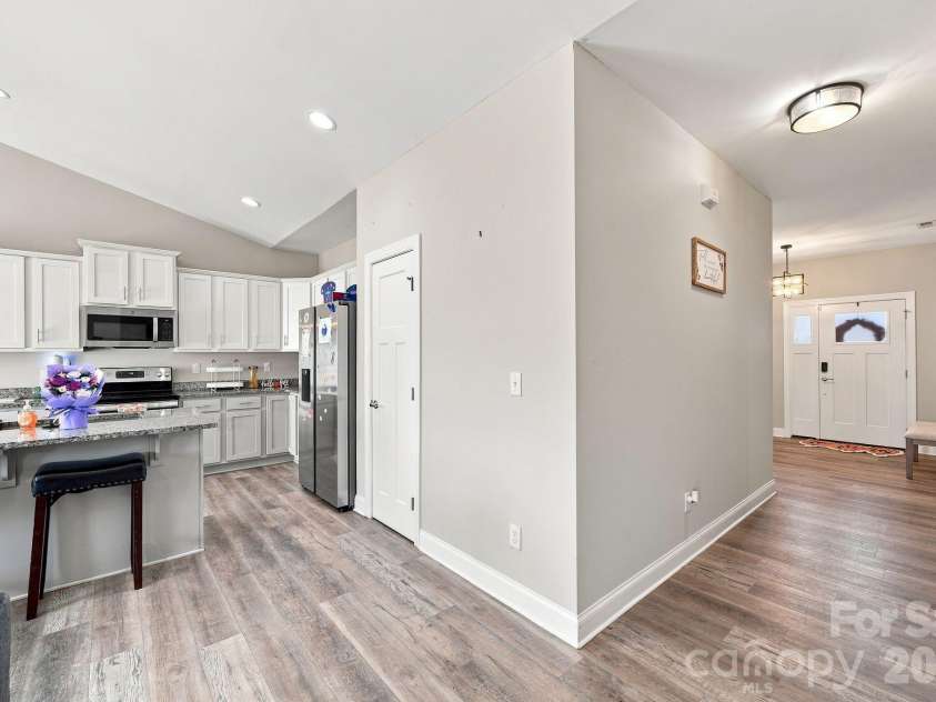232 Pinnacle Crossing, Shelby, NC 28152.  MLS# CAR4419803, YatesRealty ID 49565. 
