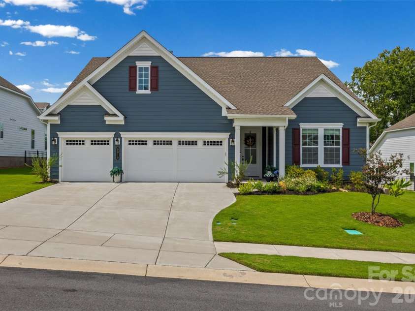 8019 Longwaters Court, York, SC 29745.  MLS# CAR4419673, YatesRealty ID 49566. 
