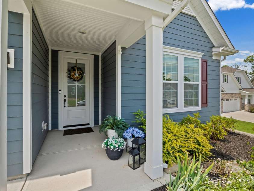 8019 Longwaters Court, York, SC 29745.  MLS# CAR4419673, YatesRealty ID 49566. 
