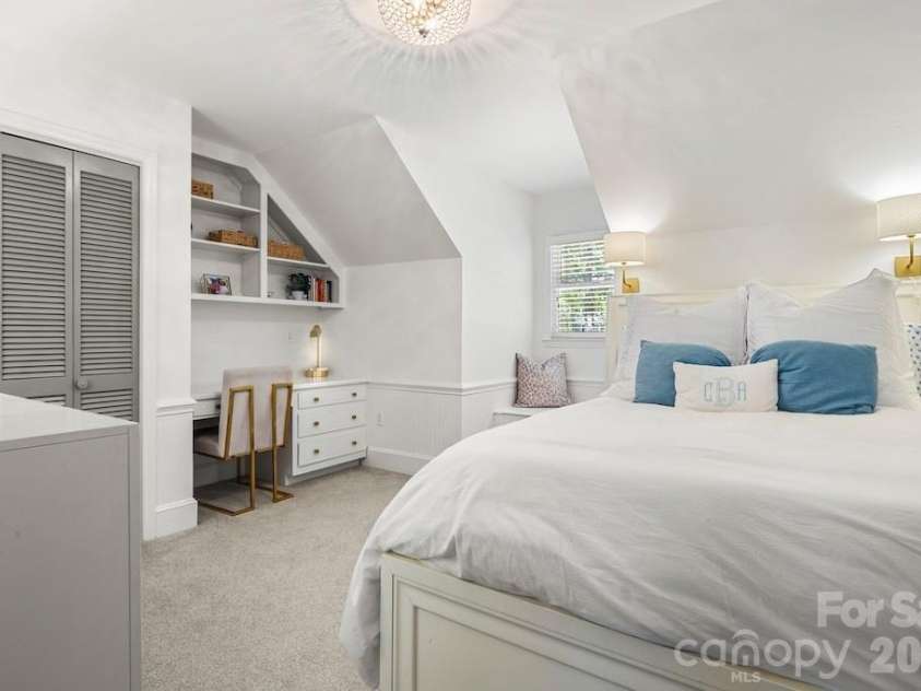 4234 Rotunda Road, Charlotte, NC 28226.  MLS# CAR4419685, YatesRealty ID 49567. Second upstairs bedroom