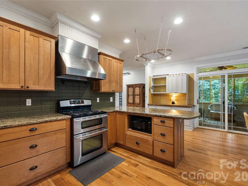 312 Forest Place, Candler, NC 28715.  MLS# CAR4419930, YatesRealty ID 49569. 