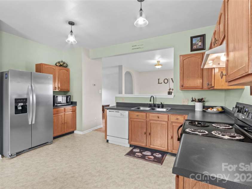 120 Vermillion Loop, Statesville, NC 28625.  MLS# CAR4243464, YatesRealty ID 4957. 