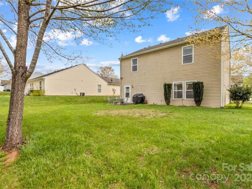 120 Vermillion Loop, Statesville, NC 28625.  MLS# CAR4243464, YatesRealty ID 4957. 