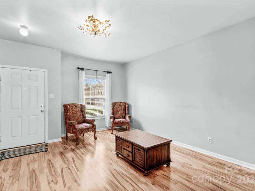 120 Vermillion Loop, Statesville, NC 28625.  MLS# CAR4243464, YatesRealty ID 4957. Living Room
