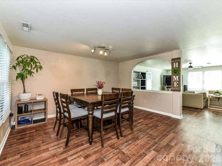 404 Inverness Lane, Salisbury, NC 28146.  MLS# CAR4420080, YatesRealty ID 49570. 