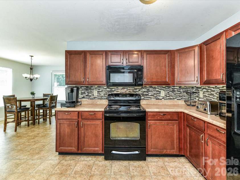 404 Inverness Lane, Salisbury, NC 28146.  MLS# CAR4420080, YatesRealty ID 49570. 
