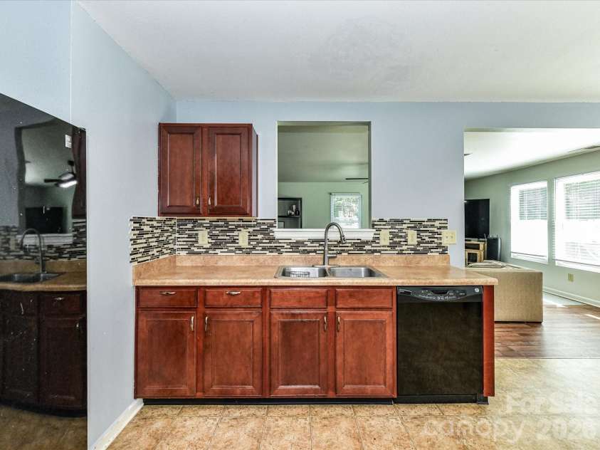 404 Inverness Lane, Salisbury, NC 28146.  MLS# CAR4420080, YatesRealty ID 49570. 
