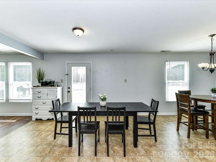 404 Inverness Lane, Salisbury, NC 28146.  MLS# CAR4420080, YatesRealty ID 49570. 