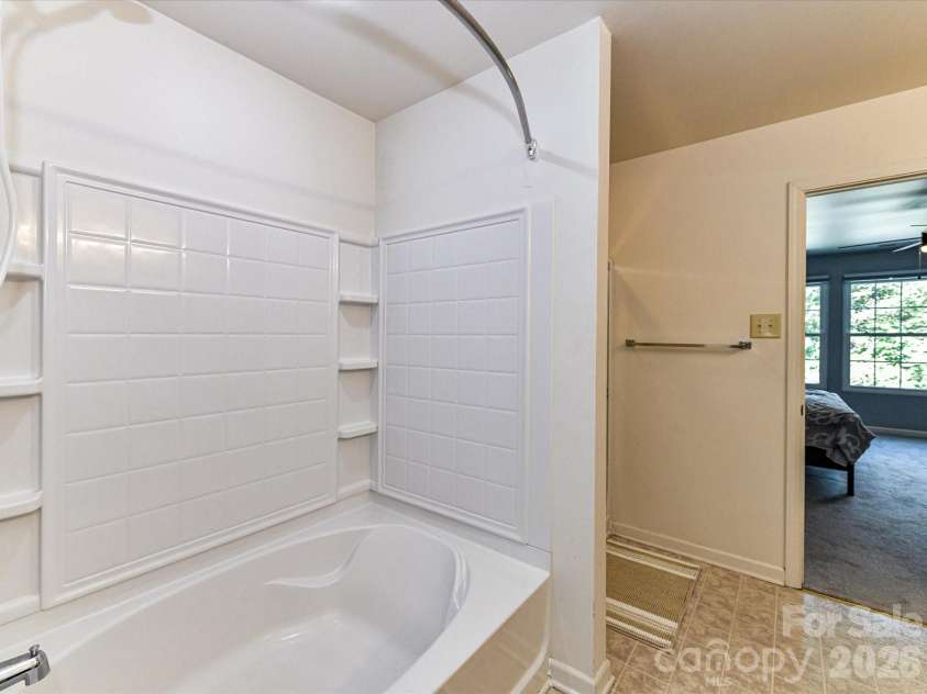 404 Inverness Lane, Salisbury, NC 28146.  MLS# CAR4420080, YatesRealty ID 49570. 