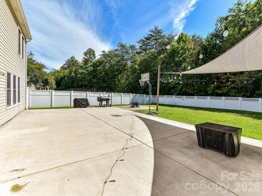 404 Inverness Lane, Salisbury, NC 28146.  MLS# CAR4420080, YatesRealty ID 49570. 