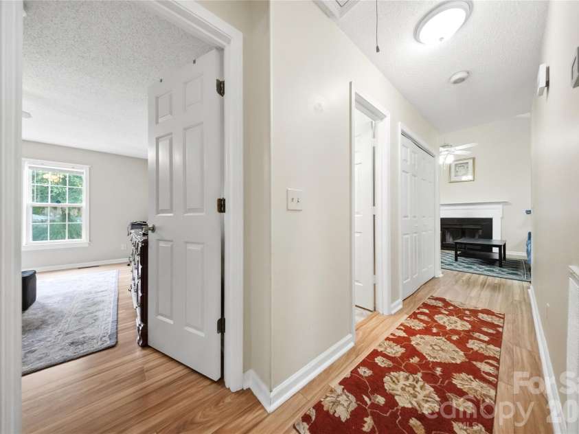 100 Donar Drive, Columbia, SC 29229.  MLS# CAR4420466, YatesRealty ID 49571. 