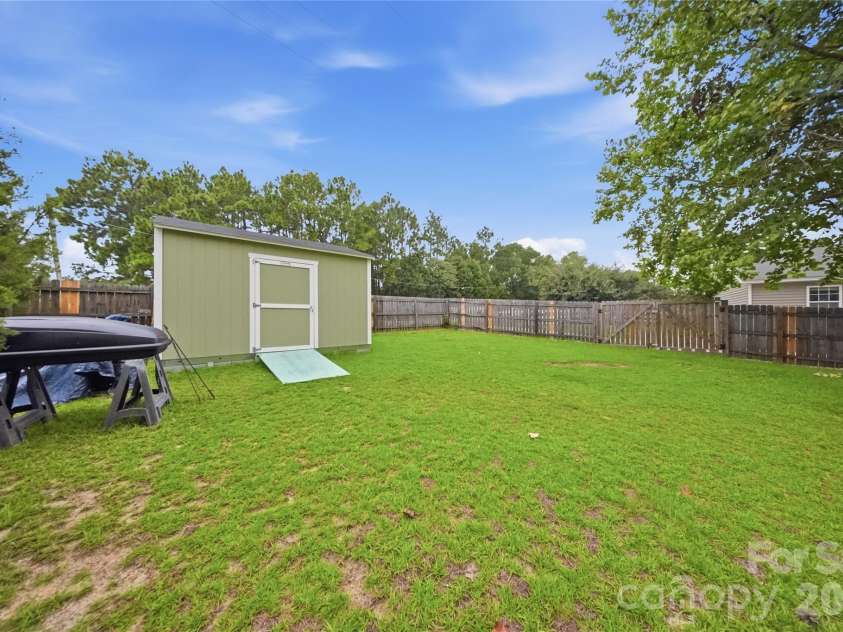 100 Donar Drive, Columbia, SC 29229.  MLS# CAR4420466, YatesRealty ID 49571. 