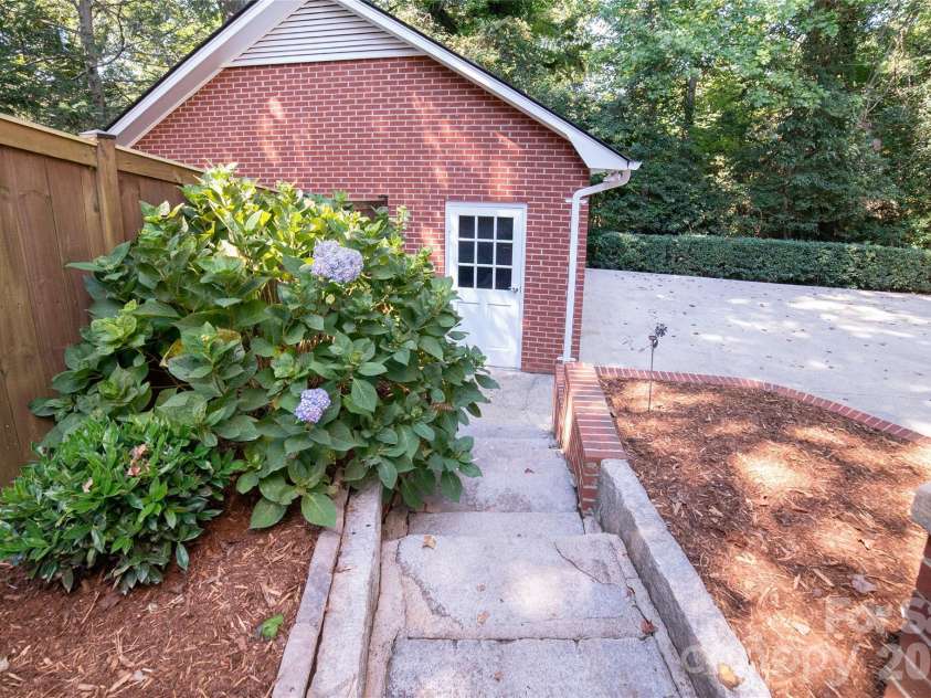 105 Montrose Street, Morganton, NC 28655.  MLS# CAR4420850, YatesRealty ID 49572. 