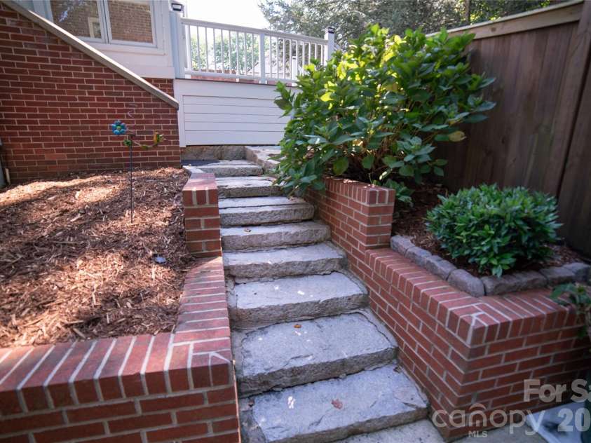 105 Montrose Street, Morganton, NC 28655.  MLS# CAR4420850, YatesRealty ID 49572. 