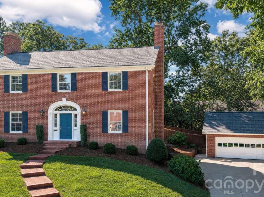 105 Montrose Street, Morganton, NC 28655.  MLS# CAR4420850, YatesRealty ID 49572. 