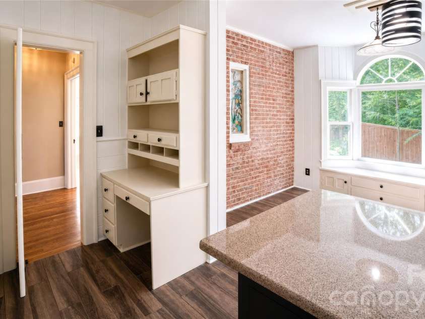 105 Montrose Street, Morganton, NC 28655.  MLS# CAR4420850, YatesRealty ID 49572. 