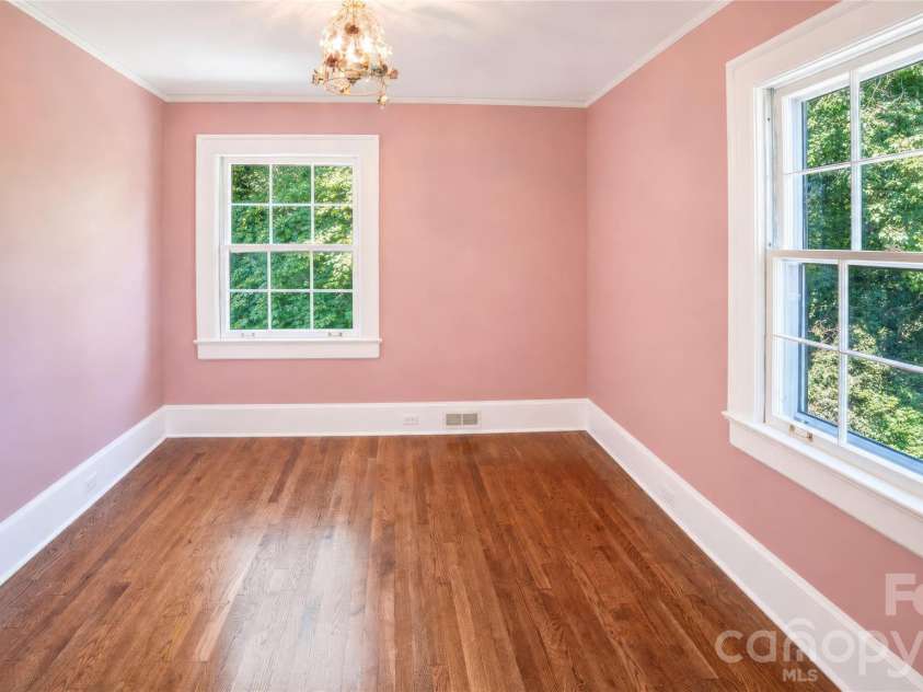 105 Montrose Street, Morganton, NC 28655.  MLS# CAR4420850, YatesRealty ID 49572. 
