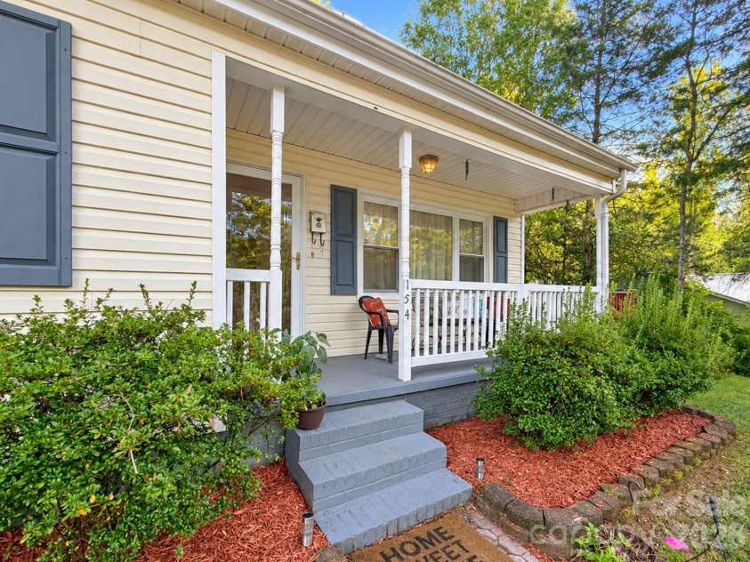 154 Shamrock Street, Concord, NC 28025.  MLS# CAR4421118, YatesRealty ID 49574. Front porch