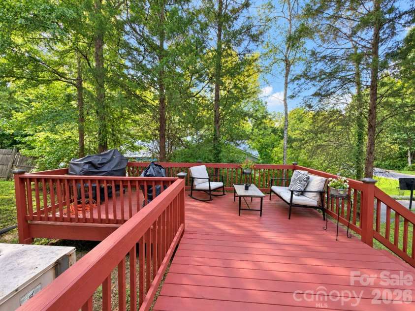 154 Shamrock Street, Concord, NC 28025.  MLS# CAR4421118, YatesRealty ID 49574. Side Deck
