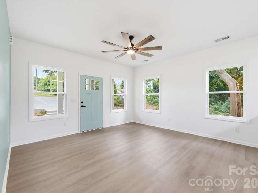 312 Gidney Street, Shelby, NC 28150.  MLS# CAR4421138, YatesRealty ID 49575. 