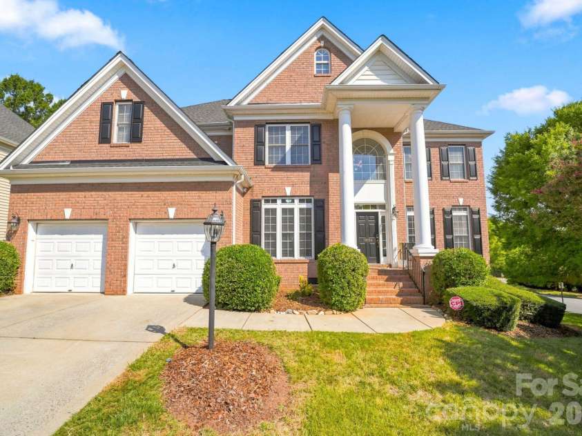 19104 Berkley Commons Drive, Cornelius, NC 28031.  MLS# CAR4419983, YatesRealty ID 49579. 