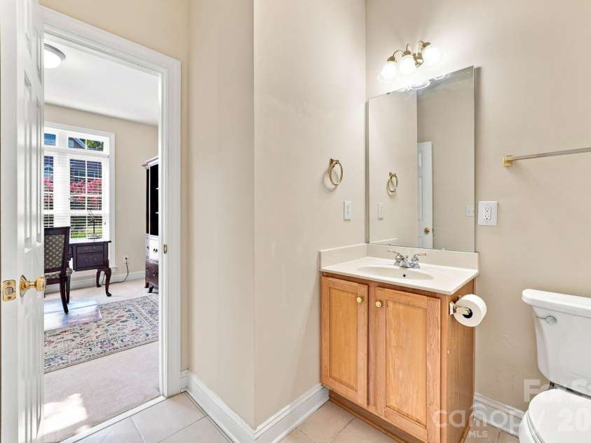 19104 Berkley Commons Drive, Cornelius, NC 28031.  MLS# CAR4419983, YatesRealty ID 49579. 