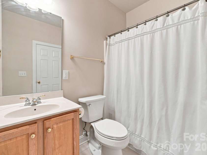 19104 Berkley Commons Drive, Cornelius, NC 28031.  MLS# CAR4419983, YatesRealty ID 49579. 