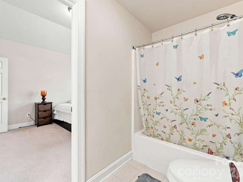 19104 Berkley Commons Drive, Cornelius, NC 28031.  MLS# CAR4419983, YatesRealty ID 49579. 