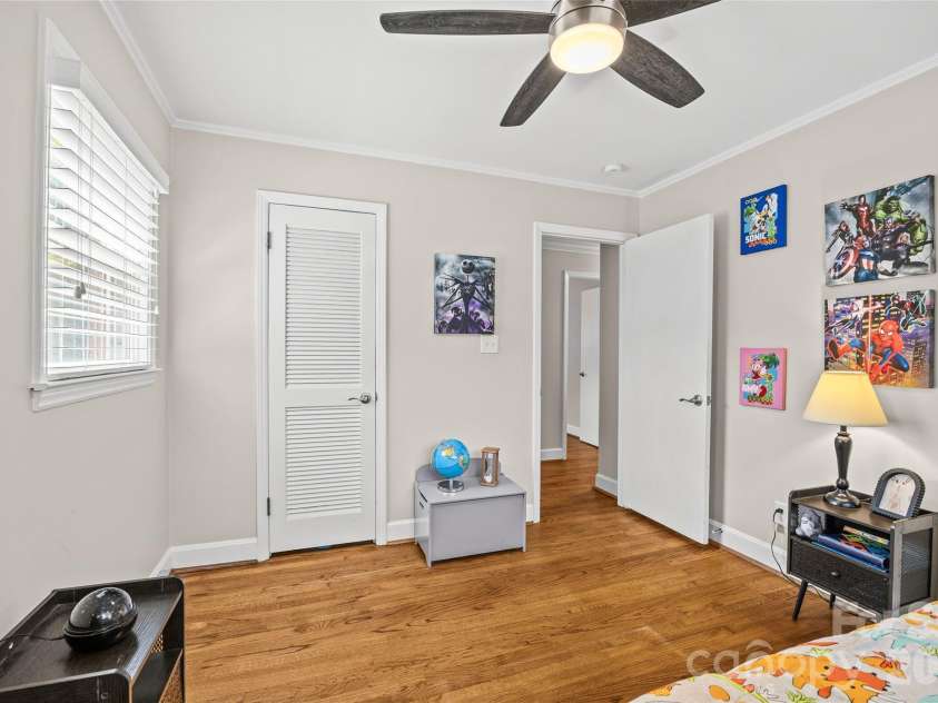 7400 Thorncliff Drive, Charlotte, NC 28210.  MLS# CAR4418127, YatesRealty ID 49580. 