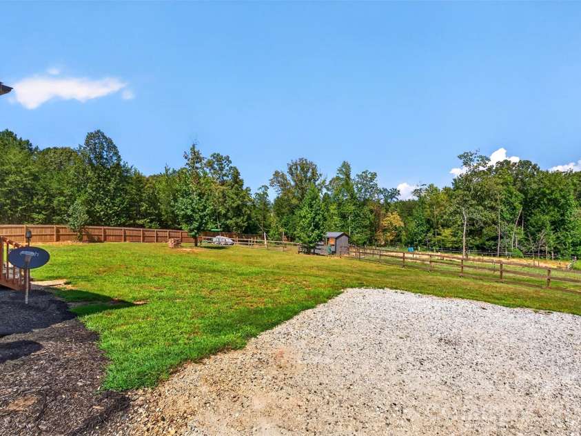 316 Oak Grove Road, Landrum, SC 29356.  MLS# CAR4422403, YatesRealty ID 49582. 