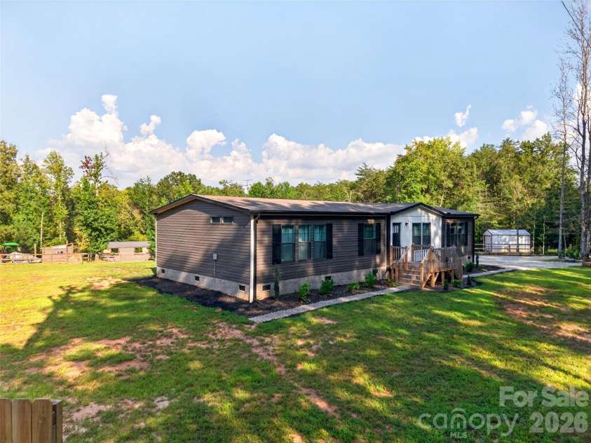 316 Oak Grove Road, Landrum, SC 29356.  MLS# CAR4422403, YatesRealty ID 49582. 