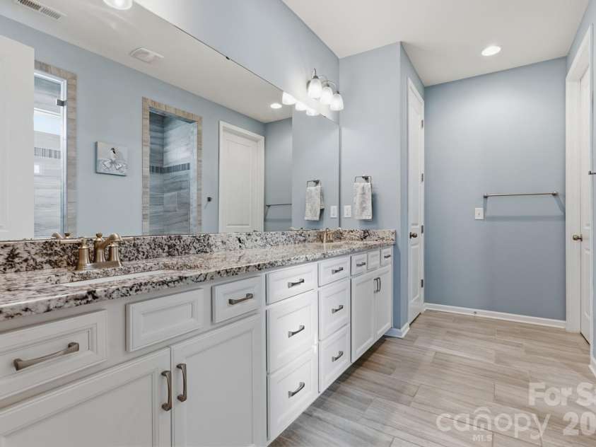 494 Cherry Blossom Avenue, Concord, NC 28027.  MLS# CAR4420777, YatesRealty ID 49583. Primary Ensuite