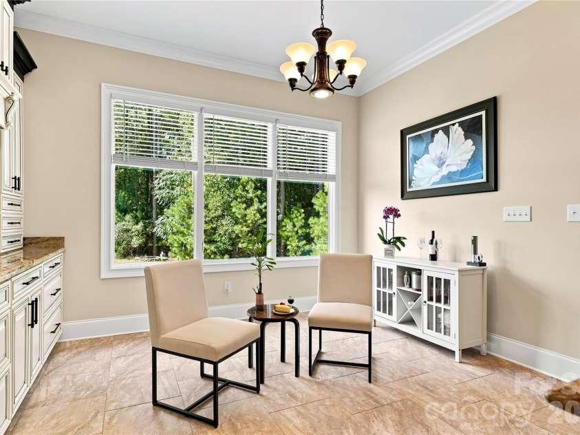 108 Washam Road, Mooresville, NC 28117.  MLS# CAR4420432, YatesRealty ID 49584. Eat-in kitchen