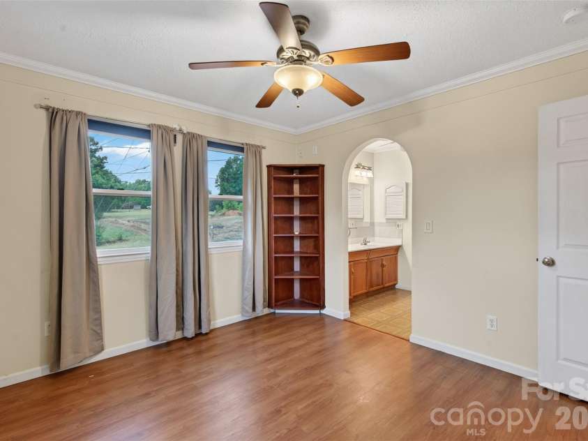 115 Eller Road, Gastonia, NC 28056.  MLS# CAR4409479, YatesRealty ID 49587. 