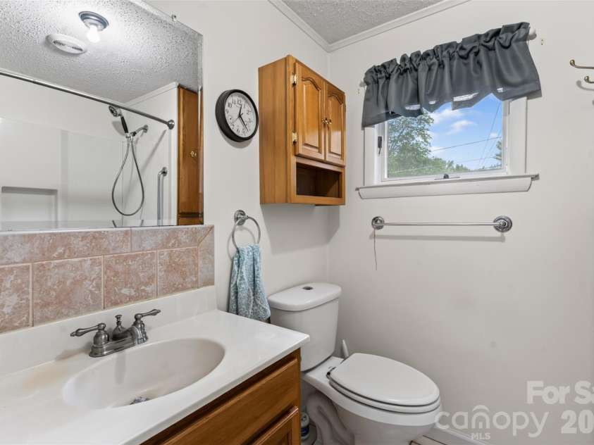 115 Eller Road, Gastonia, NC 28056.  MLS# CAR4409479, YatesRealty ID 49587. 