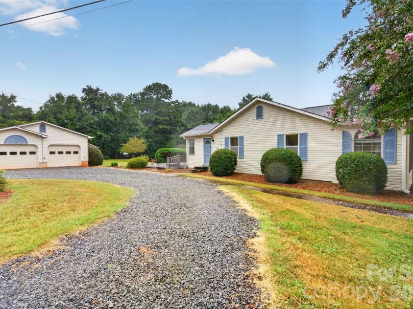 115 Eller Road, Gastonia, NC 28056.  MLS# CAR4409479, YatesRealty ID 49587. 