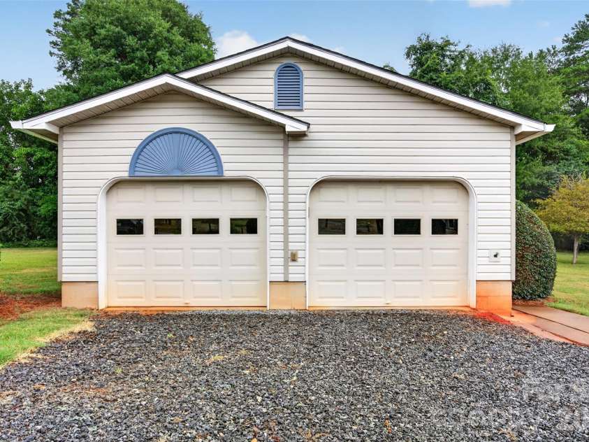 115 Eller Road, Gastonia, NC 28056.  MLS# CAR4409479, YatesRealty ID 49587. 