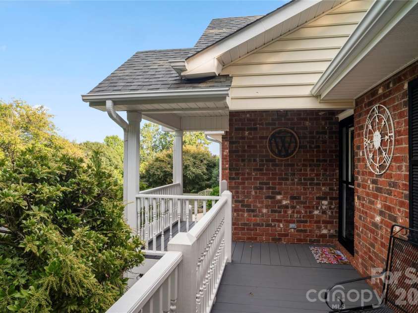 647 High Quarry Road, Hendersonville, NC 28791.  MLS# CAR4416644, YatesRealty ID 49589. 
